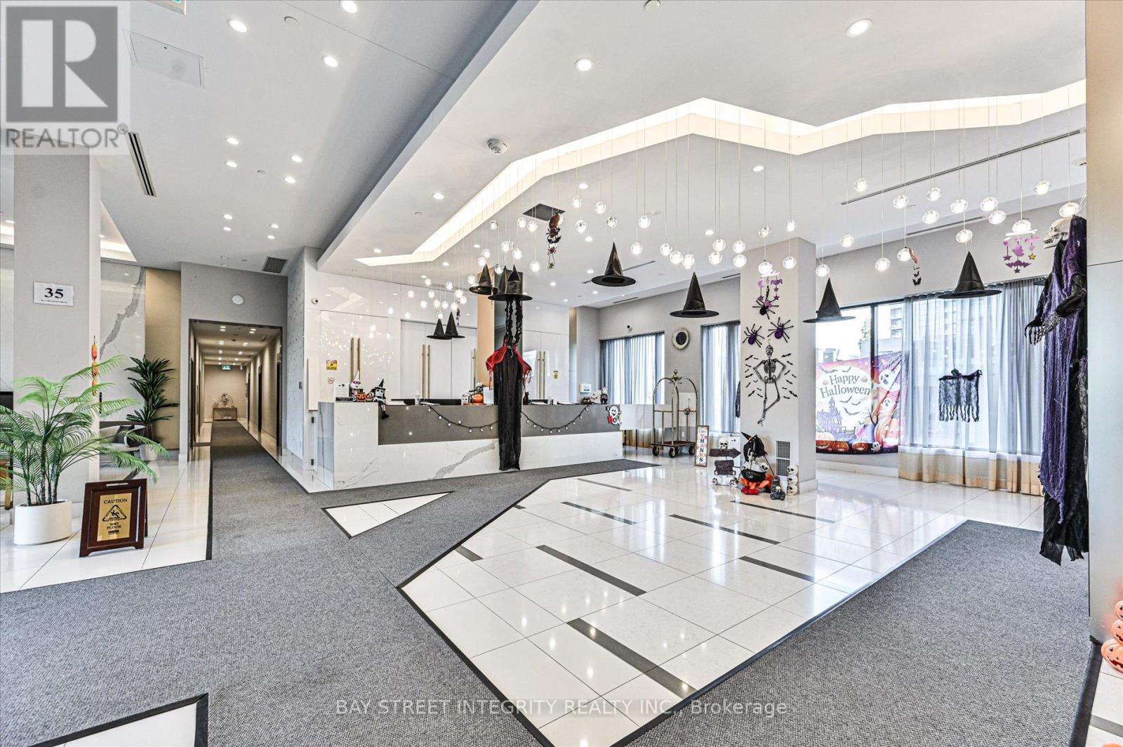 2719 - 35 Watergarden Drive, Mississauga, Ontario  L5R 0G8 - Photo 26 - W12643546