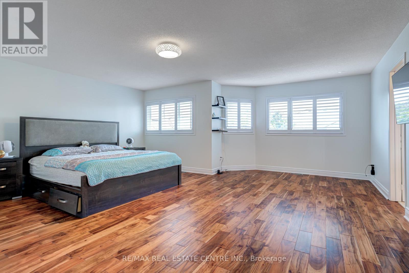 Upper - 5418 Loonlake Avenue, Mississauga, Ontario  L5V 2E1 - Photo 15 - W12643548