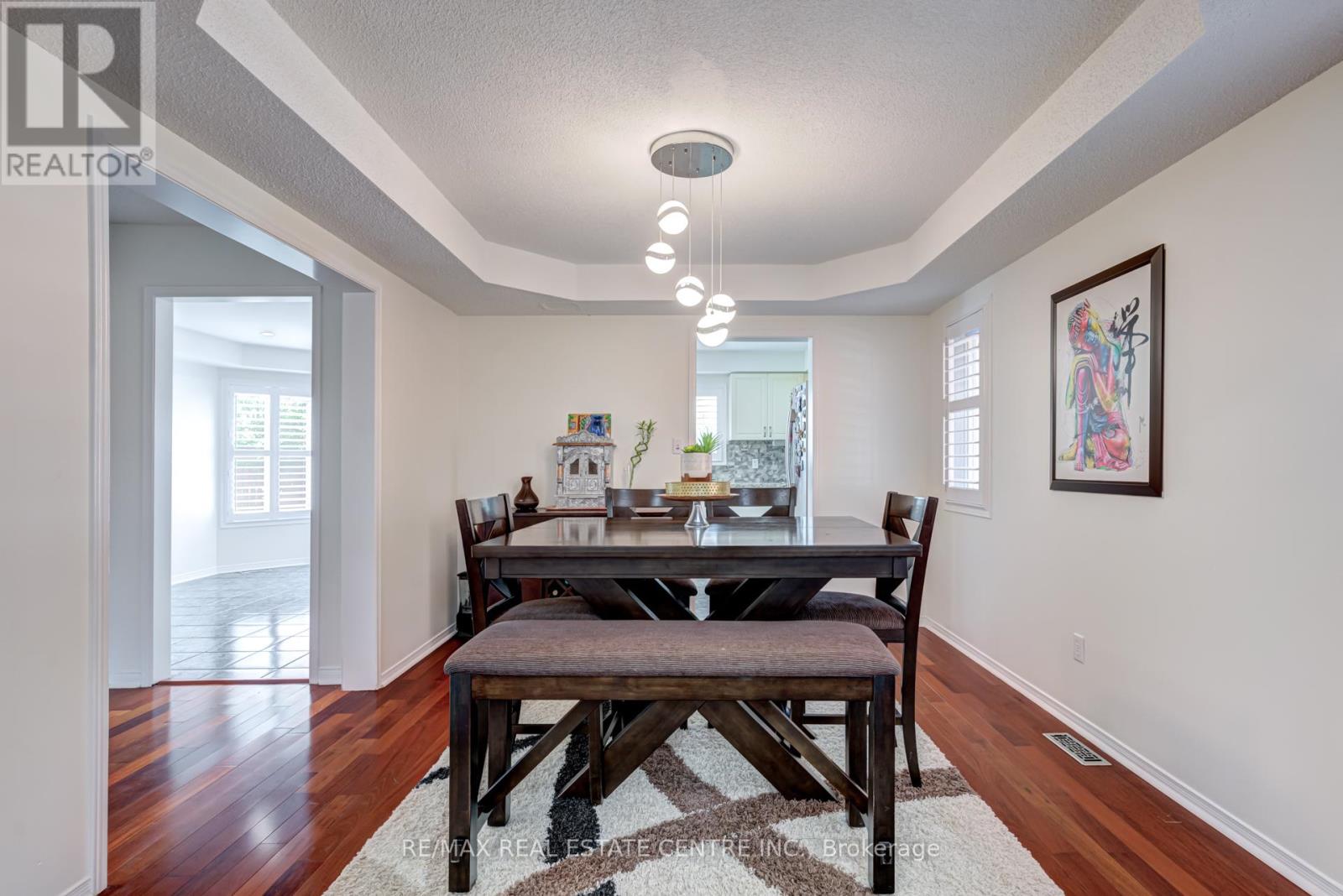 Upper - 5418 Loonlake Avenue, Mississauga, Ontario  L5V 2E1 - Photo 6 - W12643548