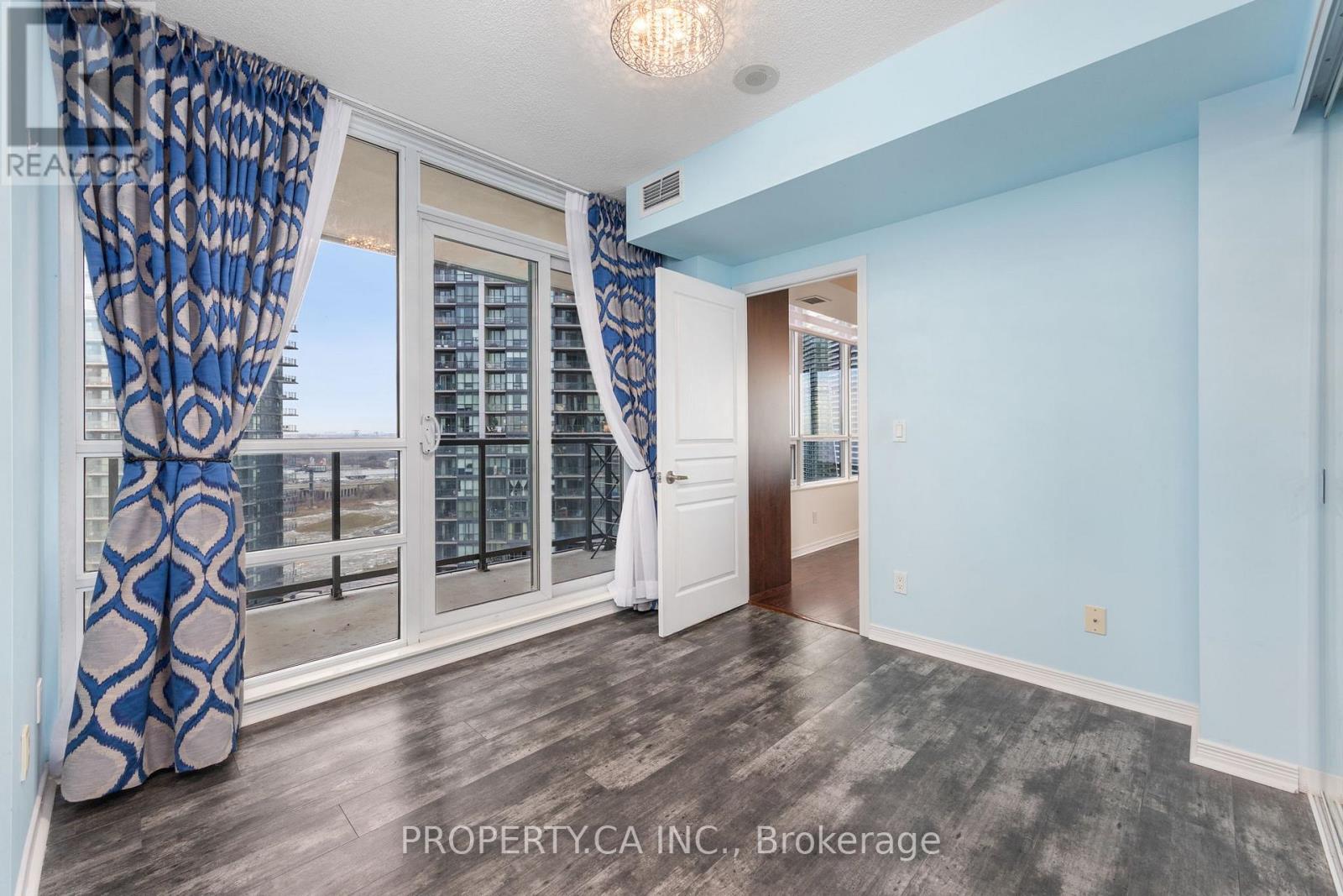 2206 - 2230 Lake Shore Boulevard W, Toronto, Ontario  M8V 0B2 - Photo 20 - W12643554