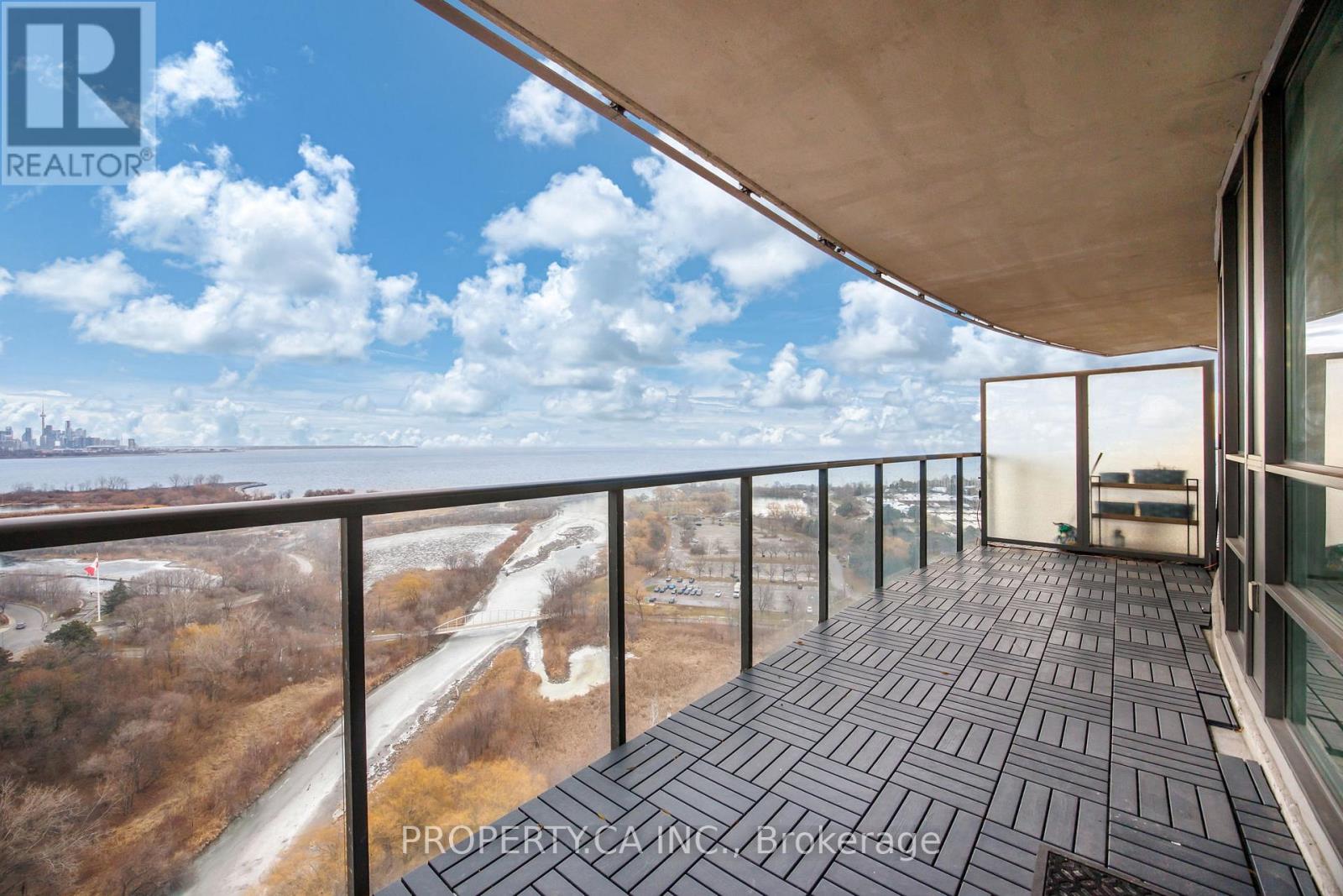 2206 - 2230 Lake Shore Boulevard W, Toronto, Ontario  M8V 0B2 - Photo 9 - W12643554