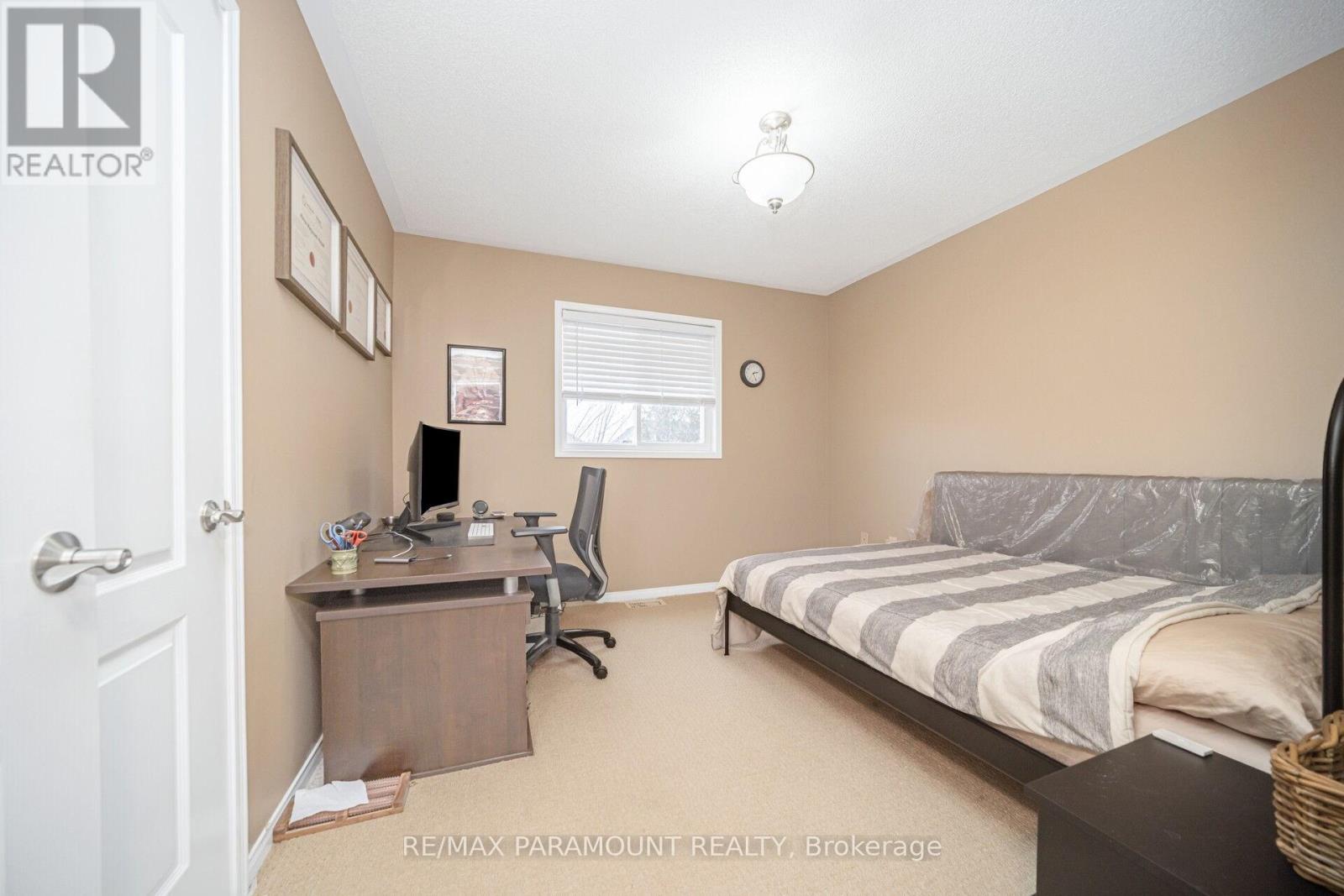 35 Flower Trail, Brampton, Ontario  L6P 1P1 - Photo 27 - W12643556