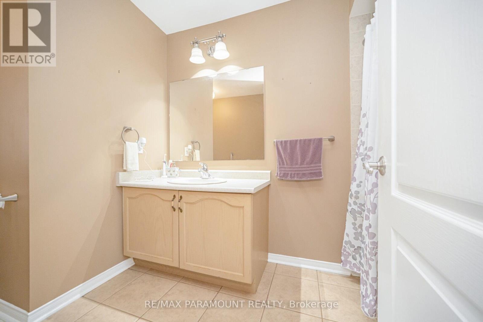 35 Flower Trail, Brampton, Ontario  L6P 1P1 - Photo 28 - W12643556