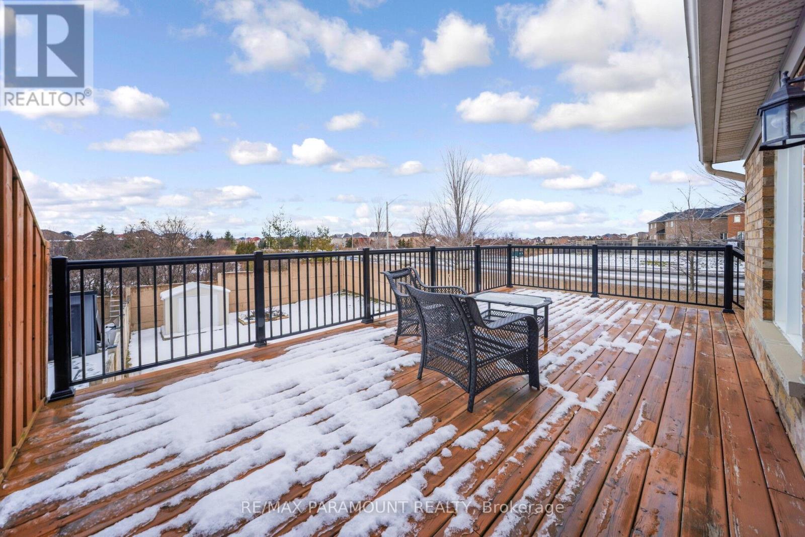 35 Flower Trail, Brampton, Ontario  L6P 1P1 - Photo 37 - W12643556