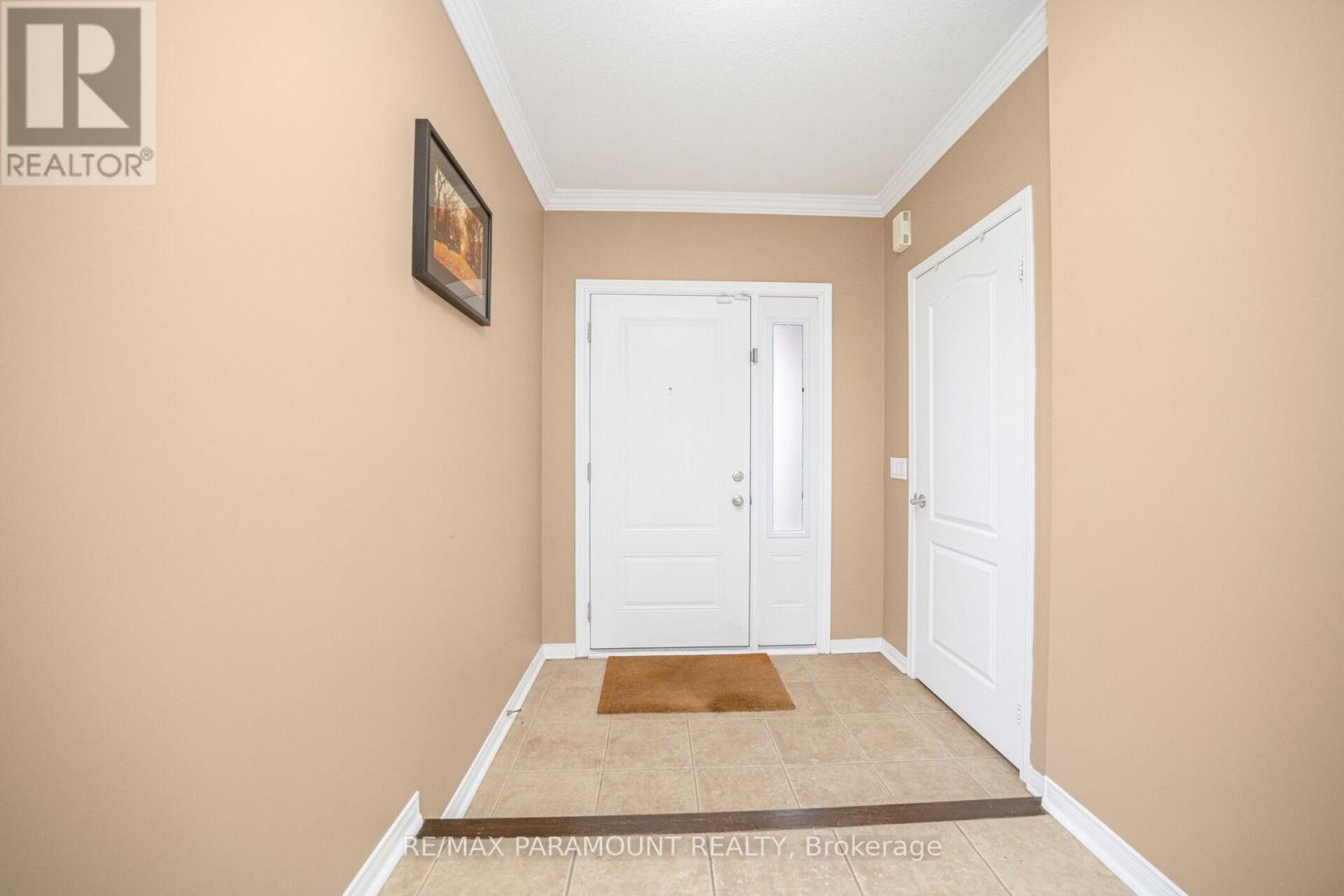35 Flower Trail, Brampton, Ontario  L6P 1P1 - Photo 6 - W12643556