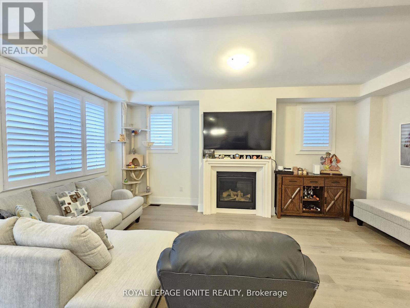 48 Duxbury Road, Brampton, Ontario  L6R 4E3 - Photo 8 - W12643562