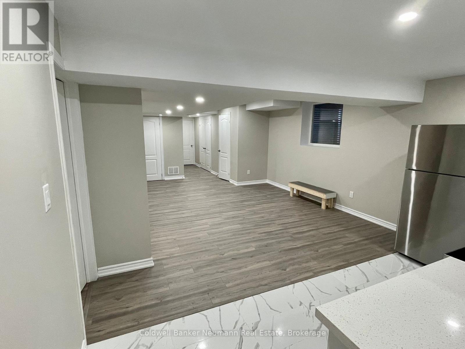 64 Laughland Lane, Guelph (Pineridge/westminster Woods), Ontario  N1L 0C6 - Photo 18 - X12643658