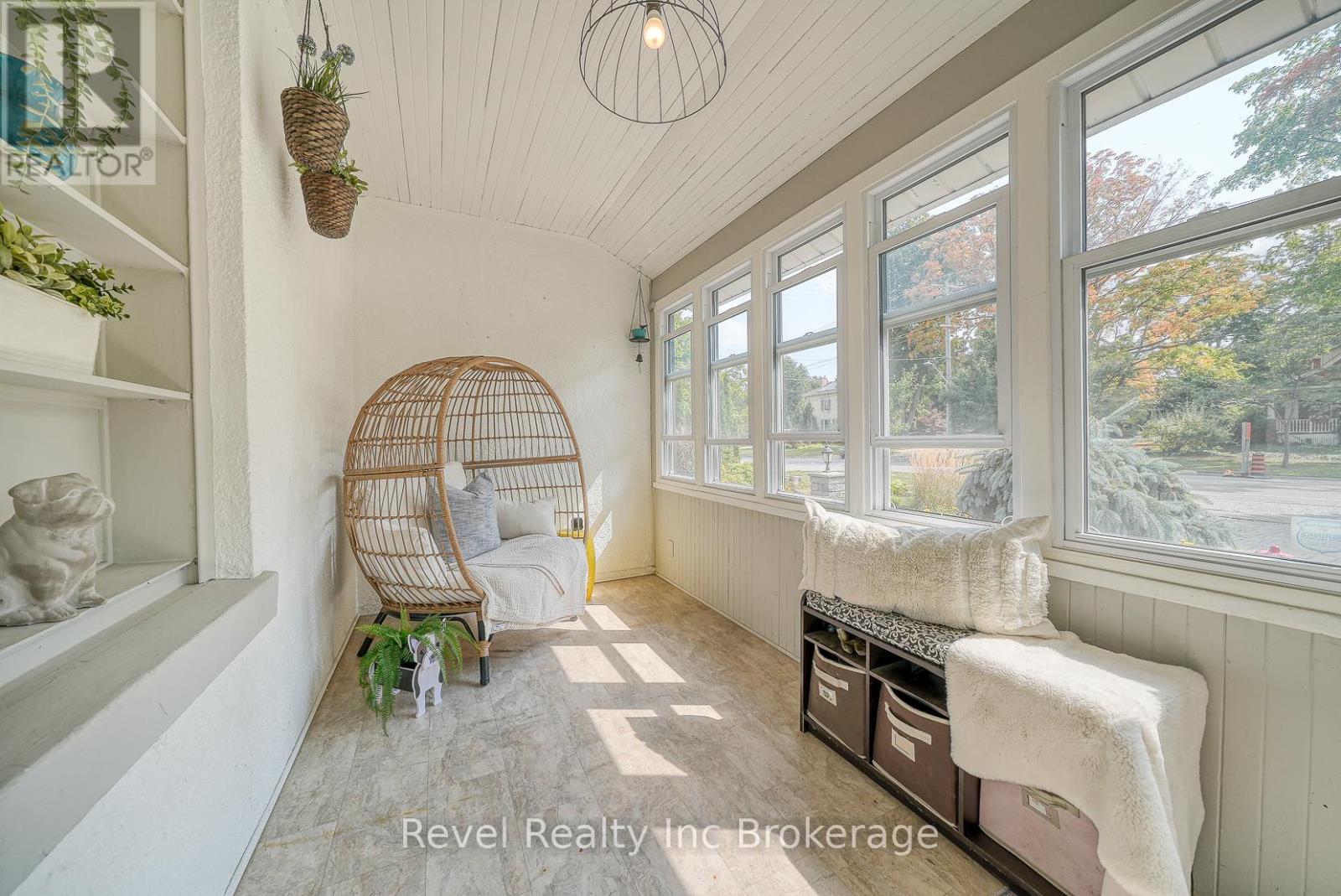 425 Ingersoll Avenue, Woodstock, Ontario  N4S 4X4 - Photo 22 - X12398188