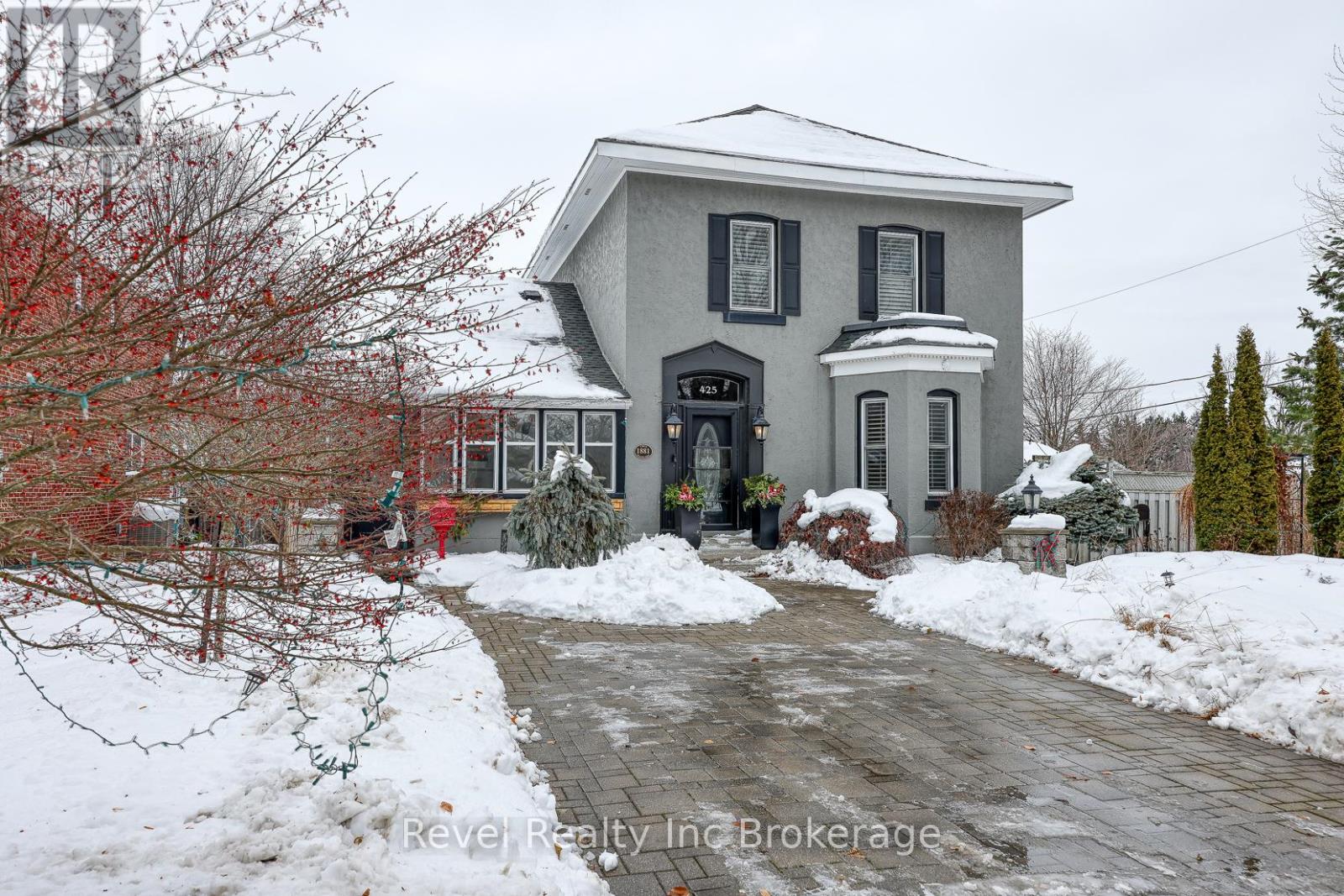 425 Ingersoll Avenue, Woodstock, Ontario  N4S 4X4 - Photo 2 - X12398188