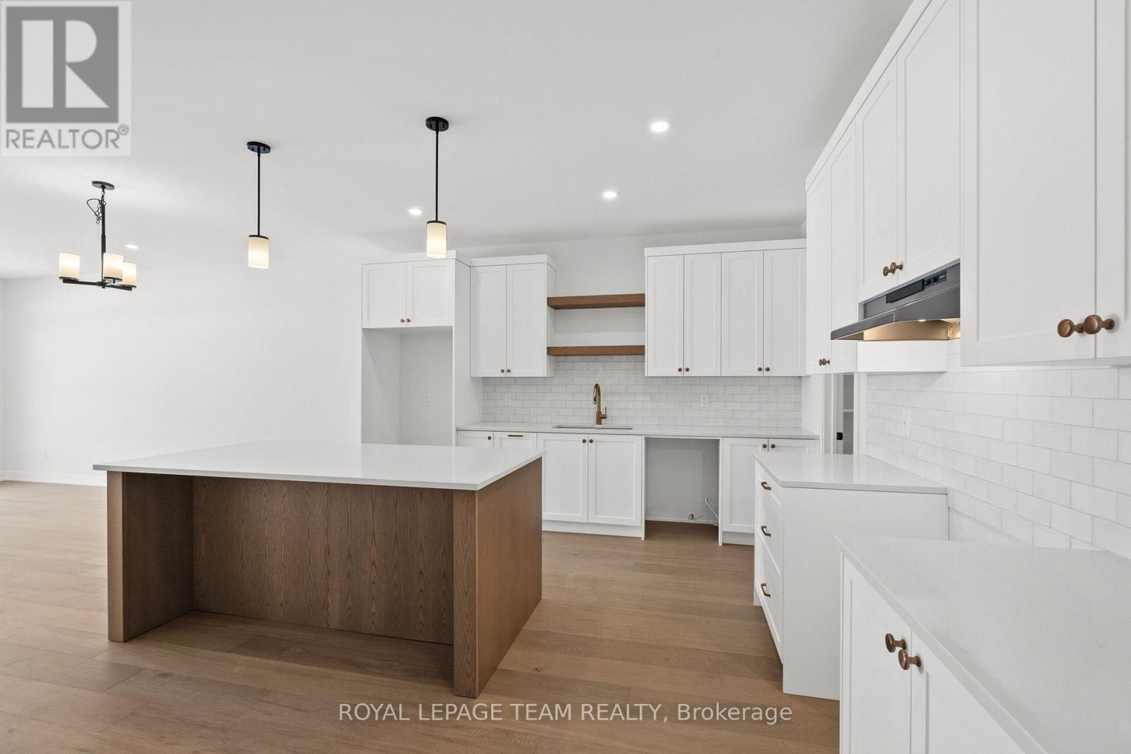 1051 Moore Street, Brockville, Ontario  K6V 0H1 - Photo 10 - X12643610