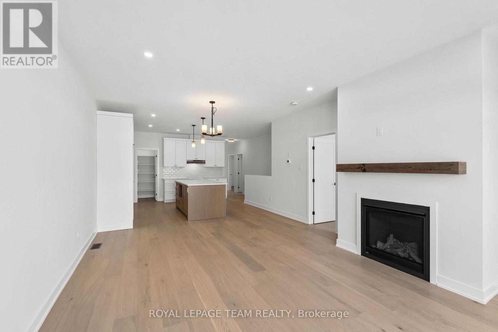 1051 Moore Street, Brockville, Ontario  K6V 0H1 - Photo 21 - X12643610