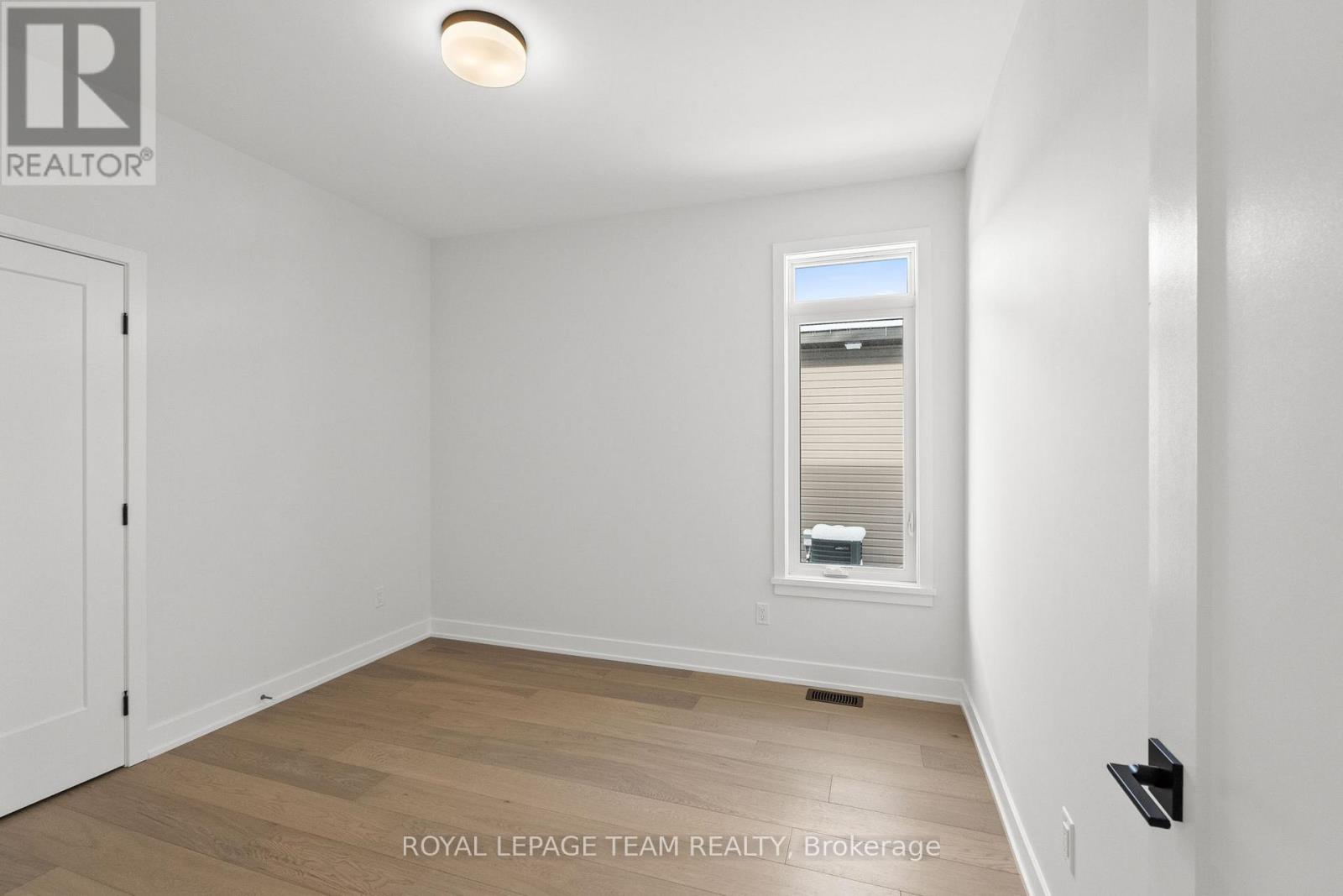 1051 Moore Street, Brockville, Ontario  K6V 0H1 - Photo 30 - X12643610