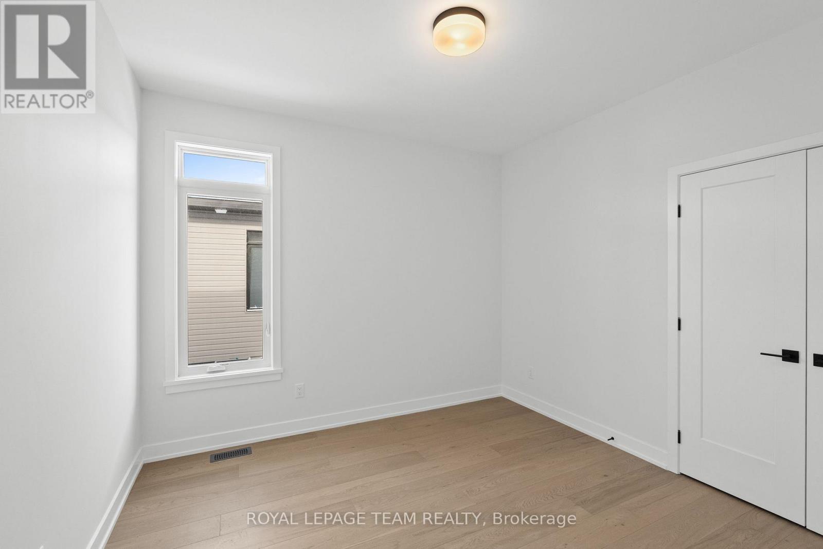 1051 Moore Street, Brockville, Ontario  K6V 0H1 - Photo 33 - X12643610