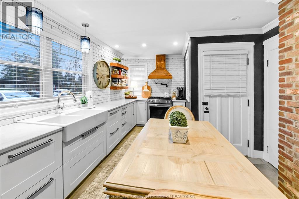 2735 Mark Avenue, Windsor, Ontario  N9E 2W4 - Photo 6 - 25031910