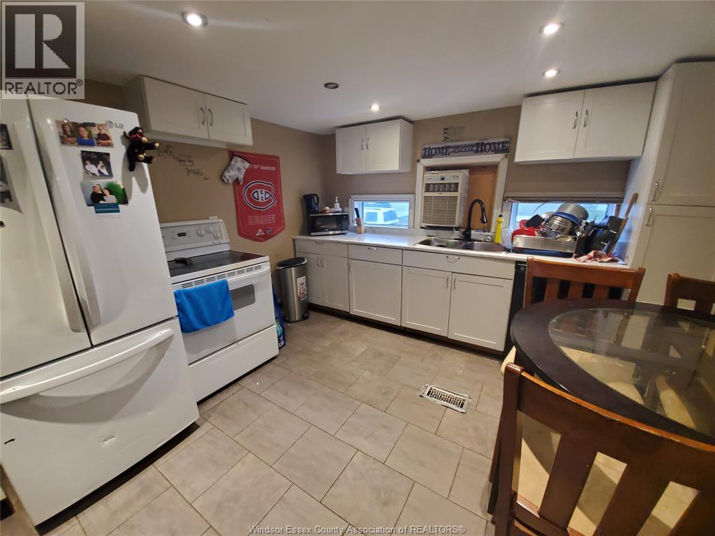 50 REGINA, lakeshore, Ontario