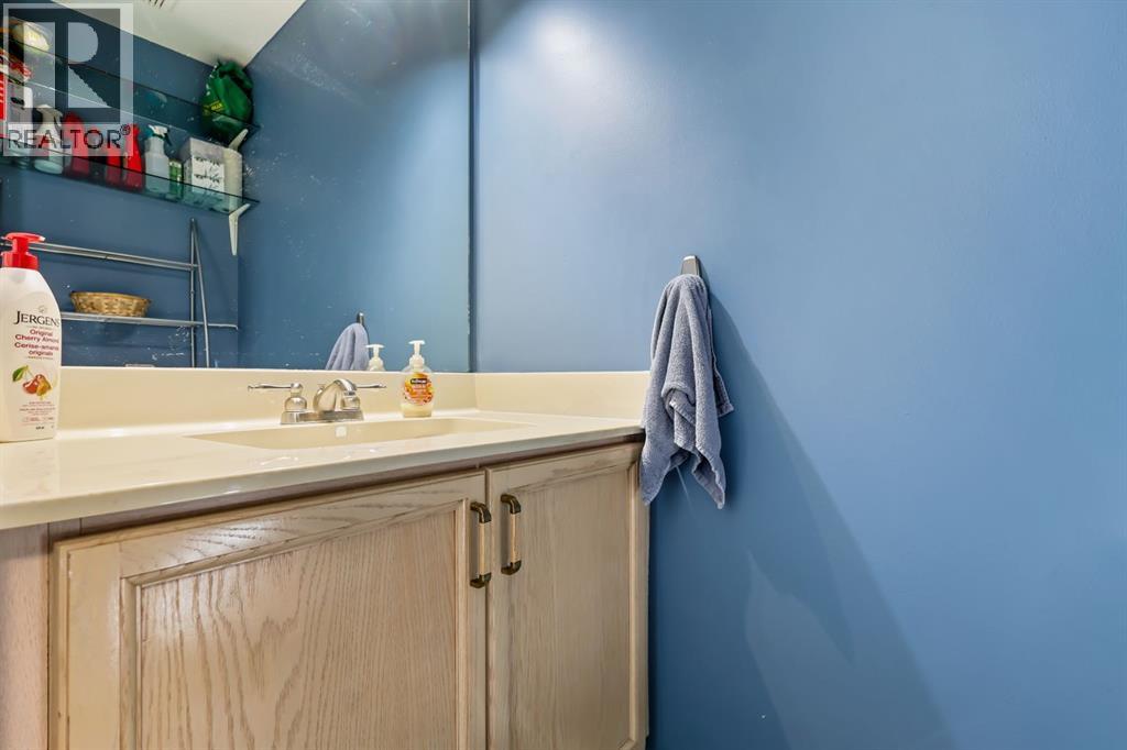 8, 7 Westland Road, Okotoks, Alberta  T1S 1Z1 - Photo 13 - A2263273