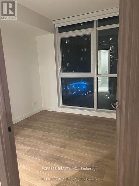 1507 - 38 Widmer Street, Toronto, Ontario  M5V 0P7 - Photo 6 - C12643630