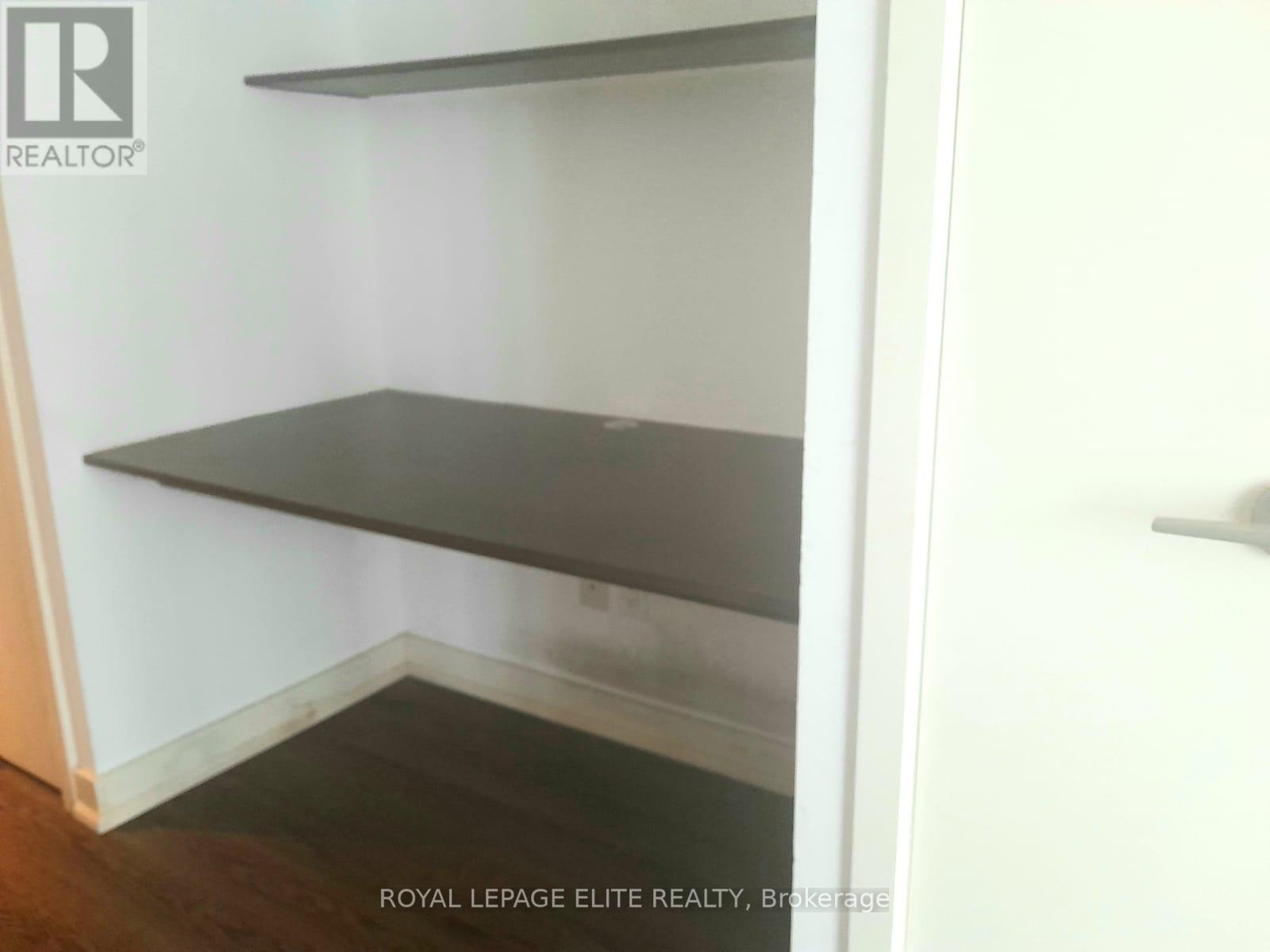 110 Charles Street E, Toronto, Ontario  M4Y 1T5 - Photo 4 - C12643686