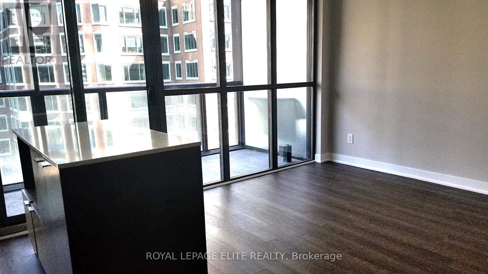 110 Charles Street E, Toronto, Ontario  M4Y 1T5 - Photo 5 - C12643686