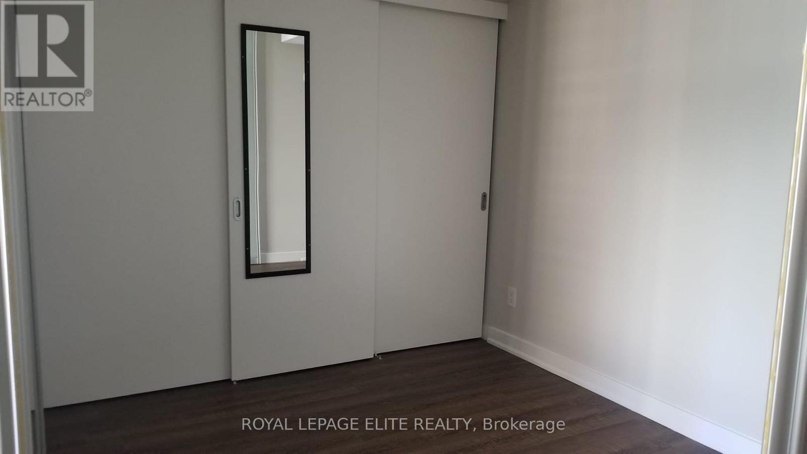 110 Charles Street E, Toronto, Ontario  M4Y 1T5 - Photo 8 - C12643686