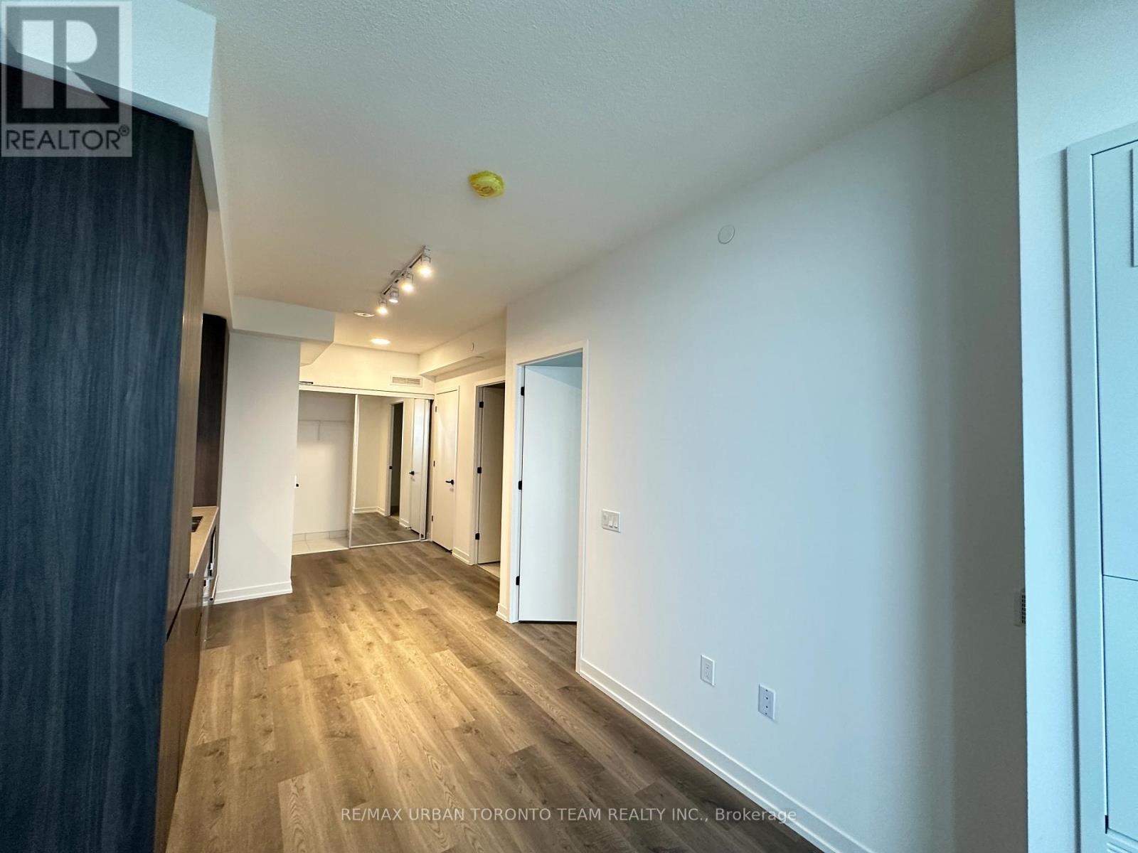 4808 - 8 Interchange Way, Vaughan, Ontario  L4K 5Z7 - Photo 13 - N12643608