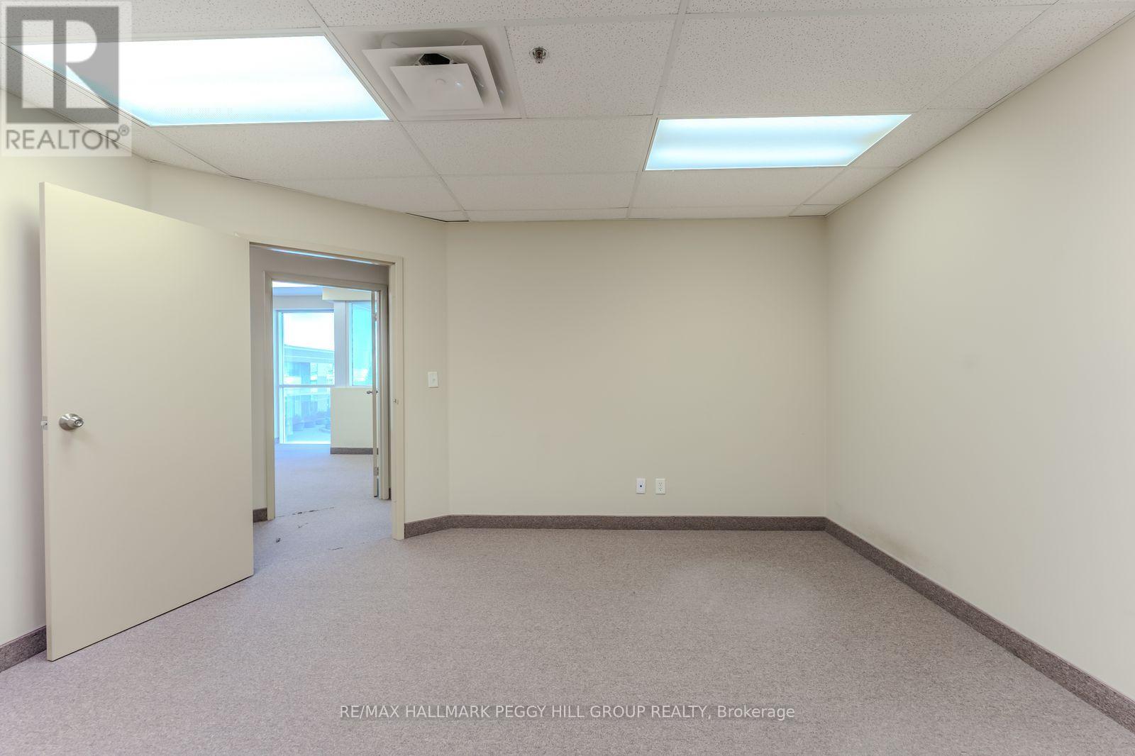 10b - 102 Commerce Park Drive, Barrie (0 West), Ontario L4N 8W8 - Photo 7 - S12643616