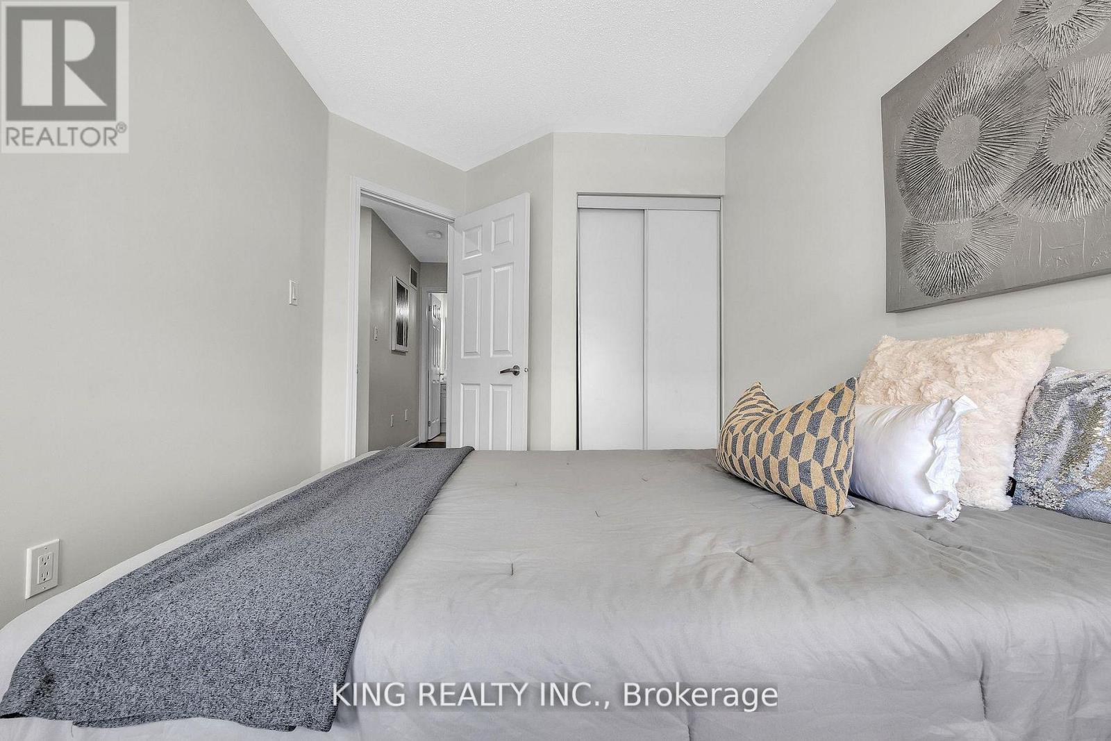 245 Septimus Heights, Milton, Ontario  L9T 8N7 - Photo 15 - W12643568