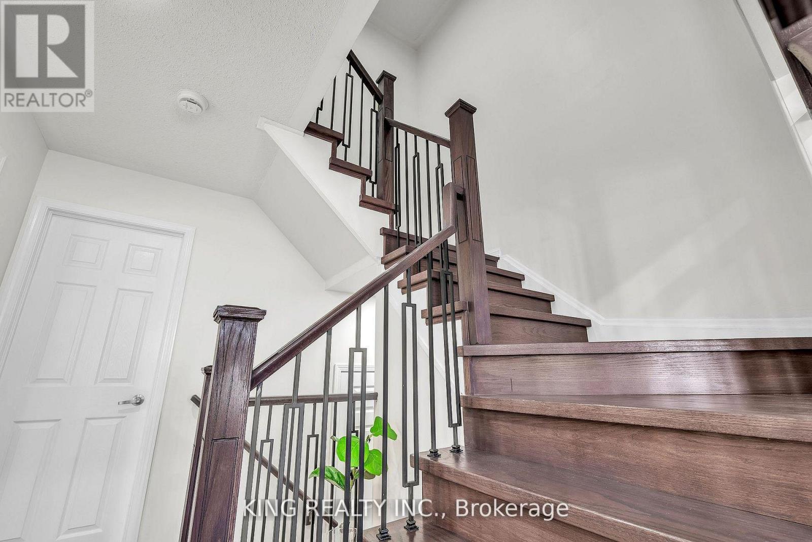 245 Septimus Heights, Milton, Ontario  L9T 8N7 - Photo 25 - W12643568