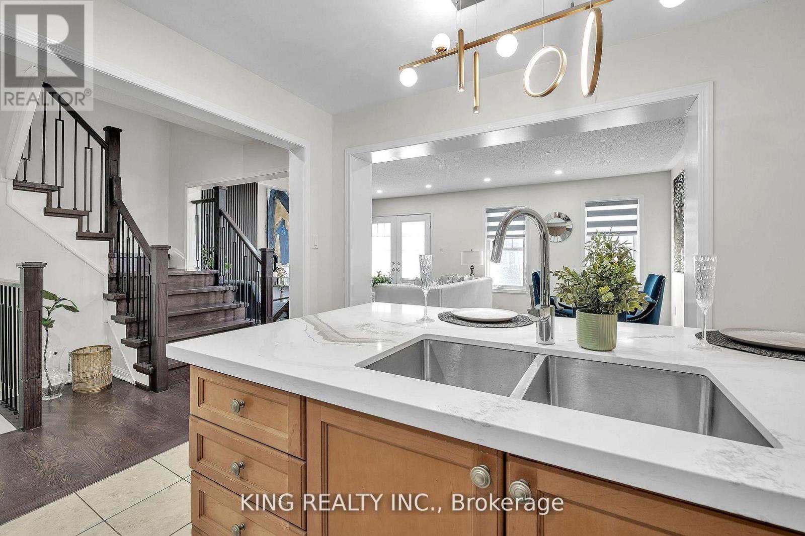 245 Septimus Heights, Milton, Ontario  L9T 8N7 - Photo 29 - W12643568