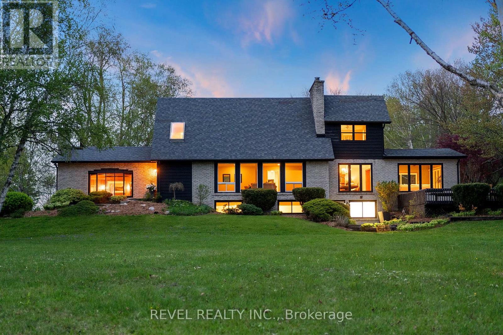 15633 Kennedy Road, Caledon, Ontario  L7C 2H7 - Photo 2 - W12643572