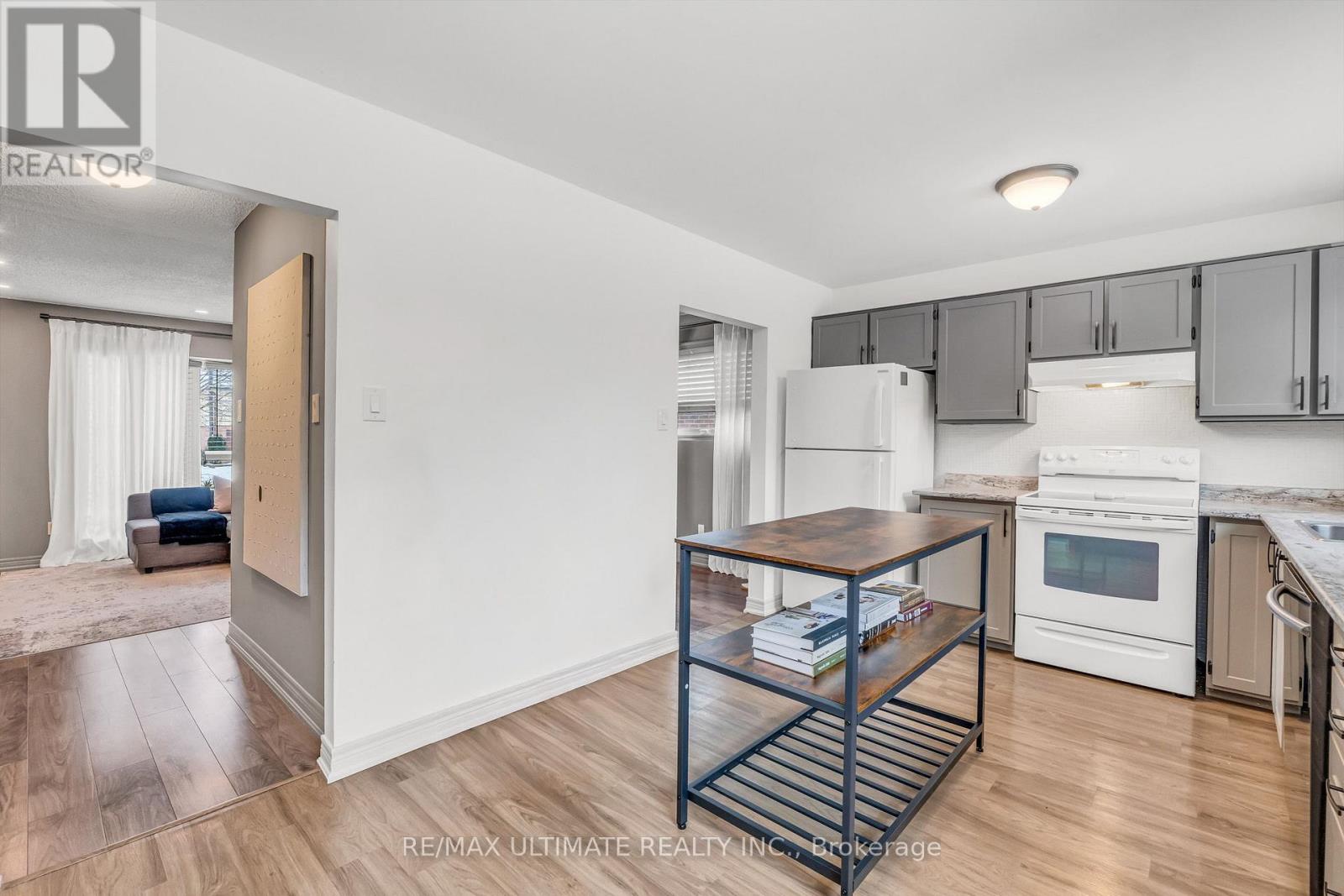 37 Banbury Court, Brampton, Ontario  L6T 1Y9 - Photo 16 - W12643576