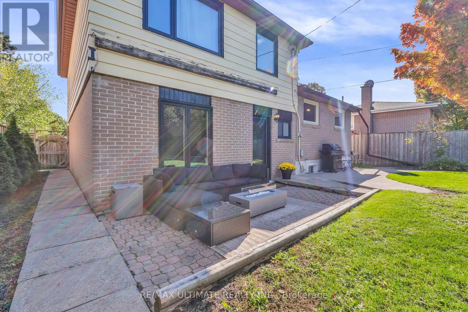 37 Banbury Court, Brampton, Ontario  L6T 1Y9 - Photo 39 - W12643576