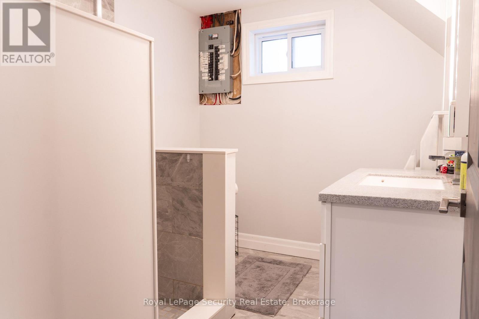 3248 Silverado Drive, Mississauga, Ontario  L5A 2W1 - Photo 14 - W12643584