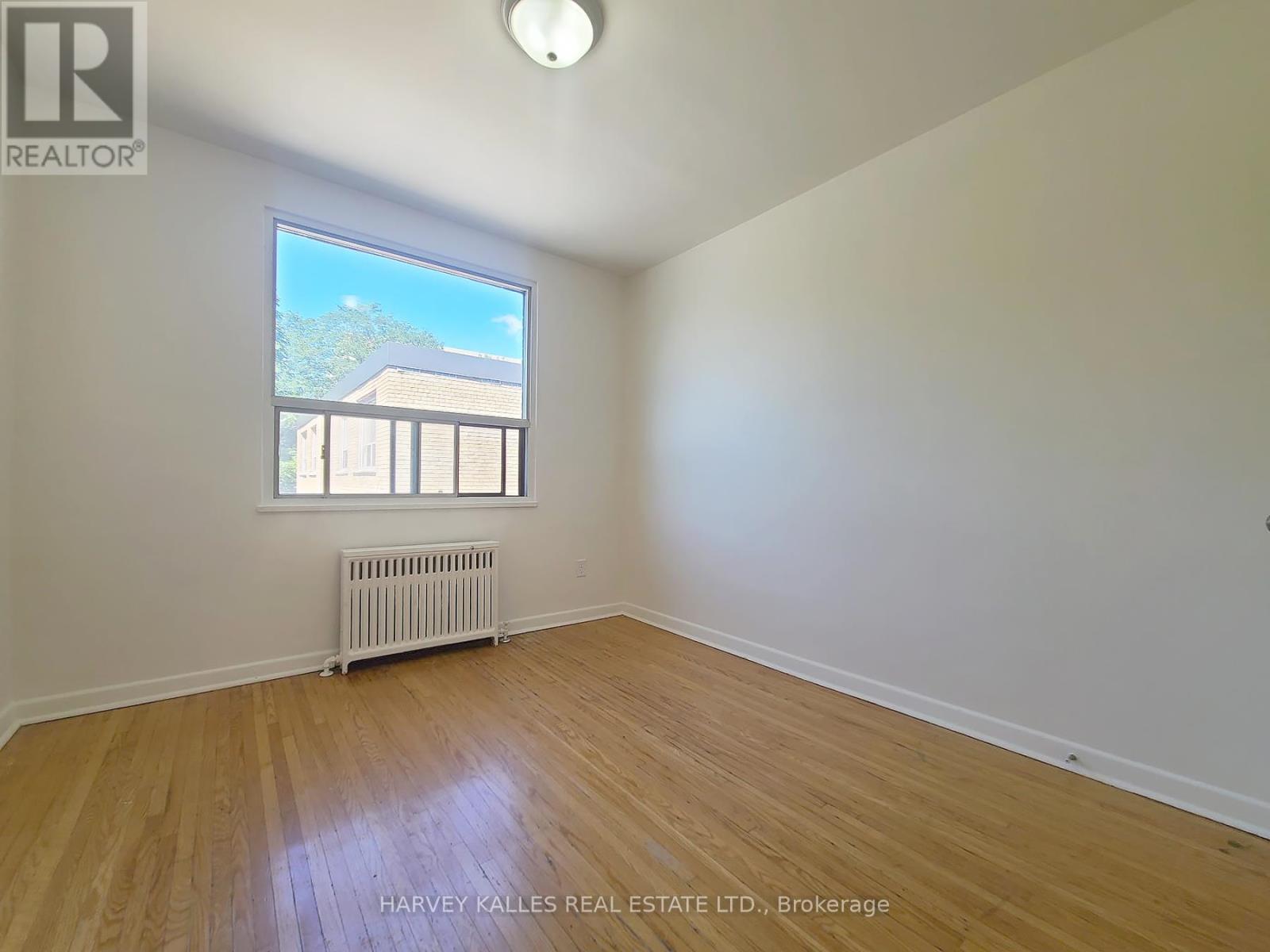 310 - 500 Gilbert Avenue, Toronto, Ontario  M6E 4X5 - Photo 10 - W12643614