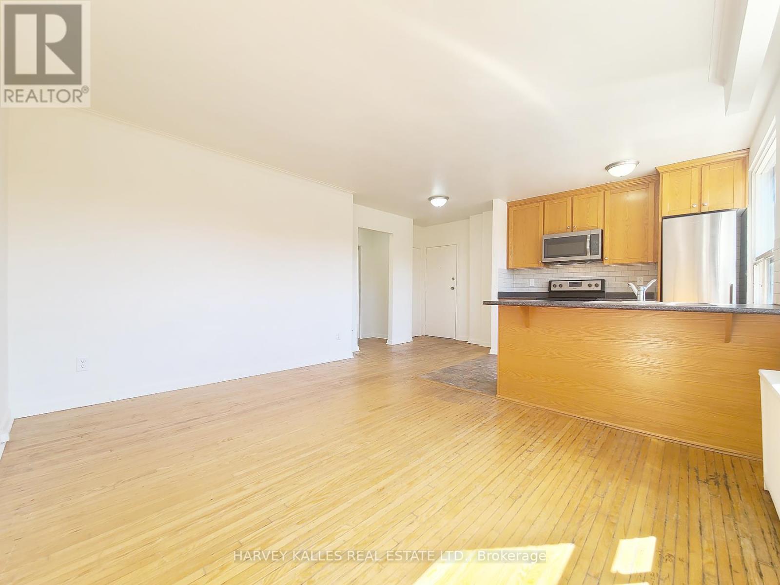 310 - 500 Gilbert Avenue, Toronto, Ontario  M6E 4X5 - Photo 4 - W12643614