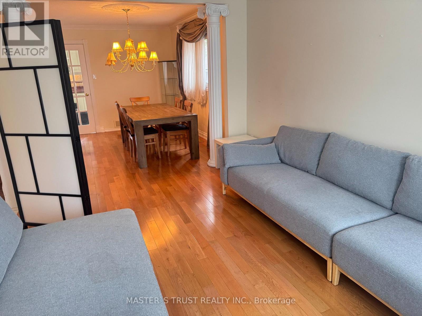 411 Winfield Terrace, Mississauga, Ontario  L5R 1N9 - Photo 8 - W12643620