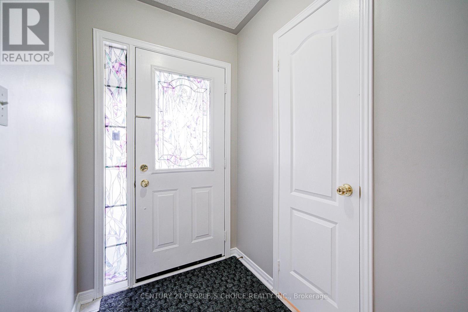 72 Zia Dodda Crescent, Brampton, Ontario  L6P 1J4 - Photo 2 - W12643622