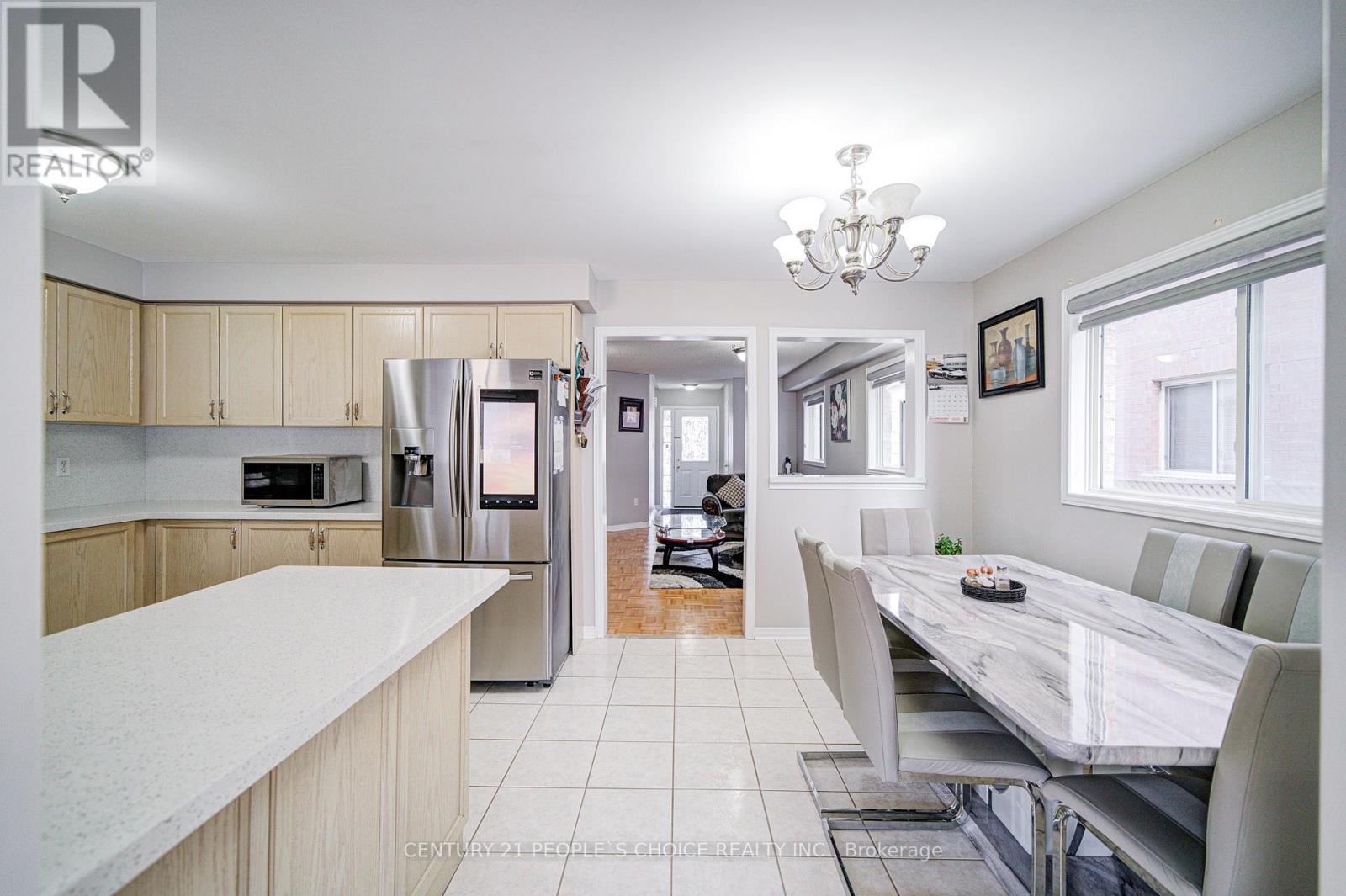 72 Zia Dodda Crescent, Brampton, Ontario  L6P 1J4 - Photo 21 - W12643622