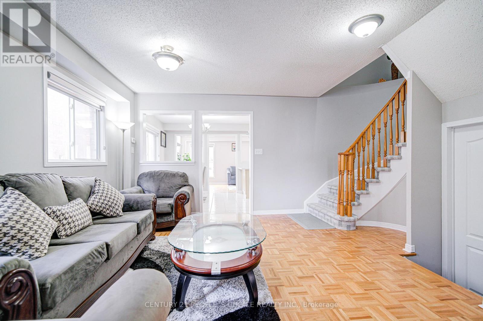 72 Zia Dodda Crescent, Brampton, Ontario  L6P 1J4 - Photo 5 - W12643622