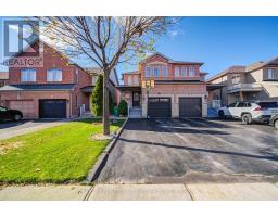 72 ZIA DODDA CRESCENT, Brampton, Ontario