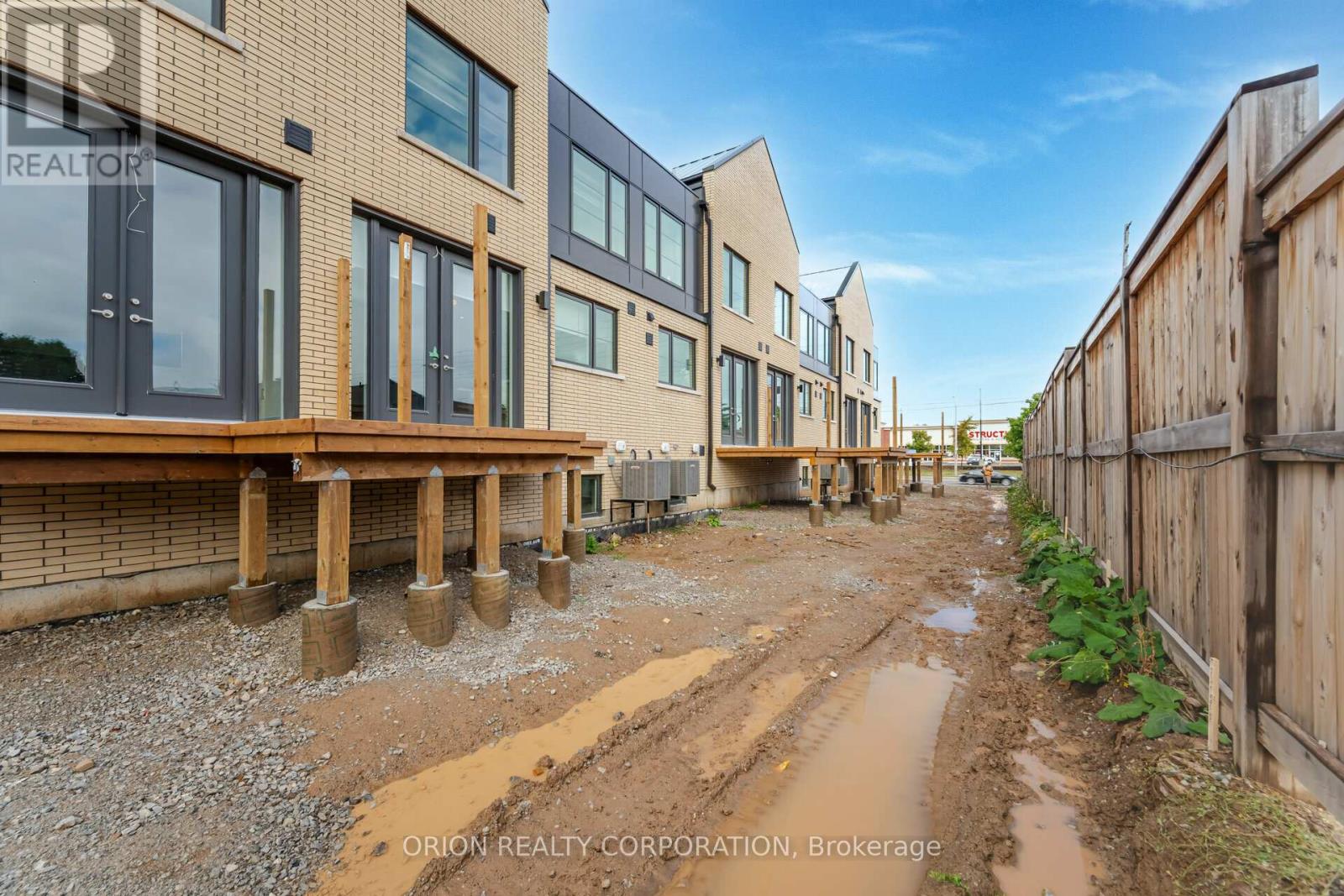 21 - 2273 Turnberry Road, Burlington, Ontario  L7M 2B2 - Photo 29 - W12643634