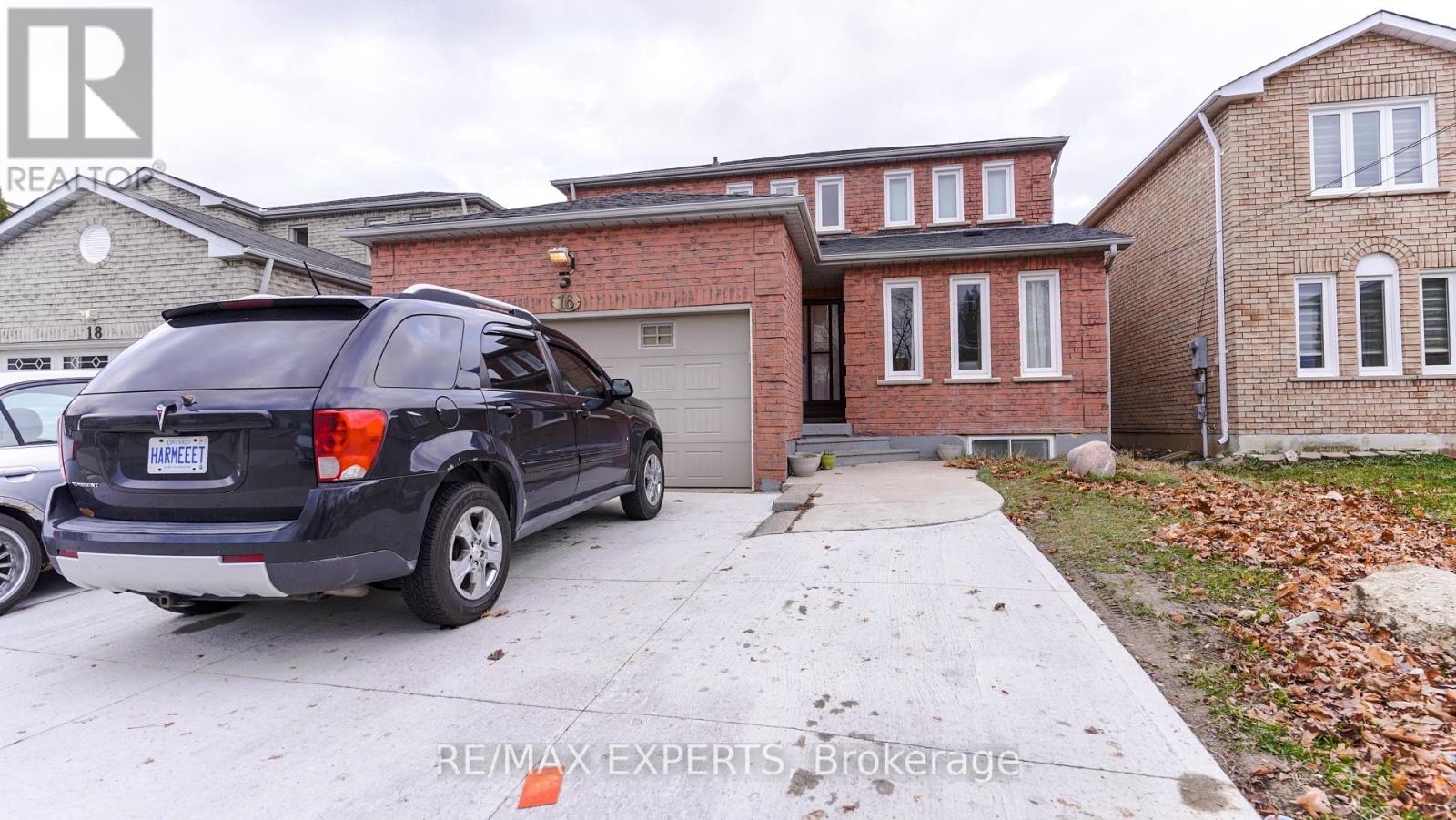 16 DUGGAN DRIVE, Brampton, Ontario