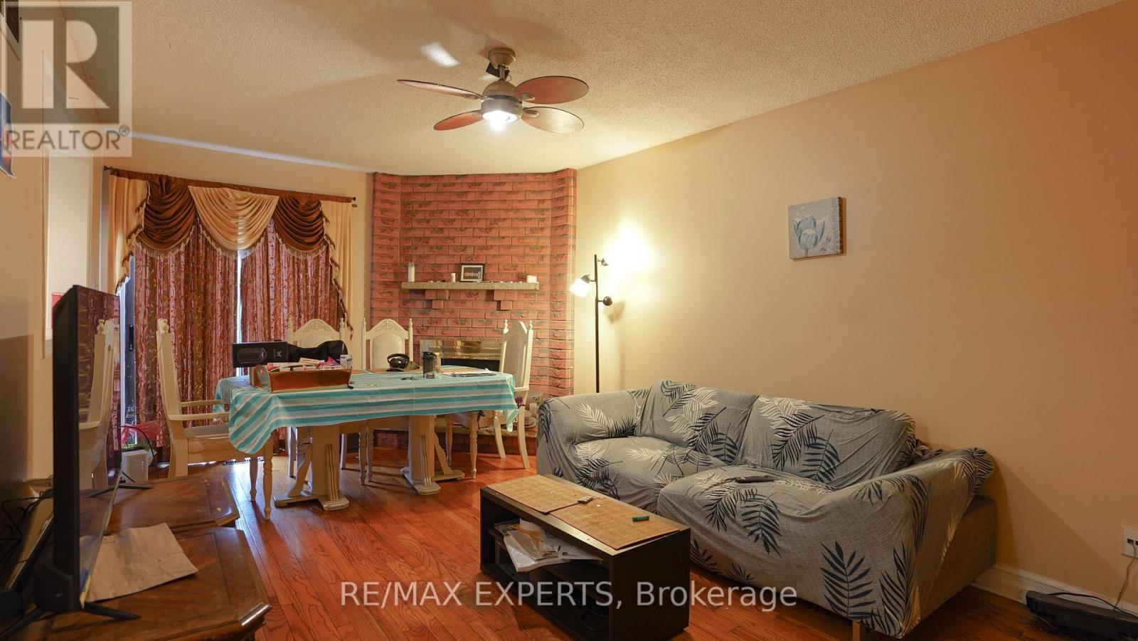 16 Duggan Drive, Brampton, Ontario  L6Y 4H9 - Photo 6 - W12643642