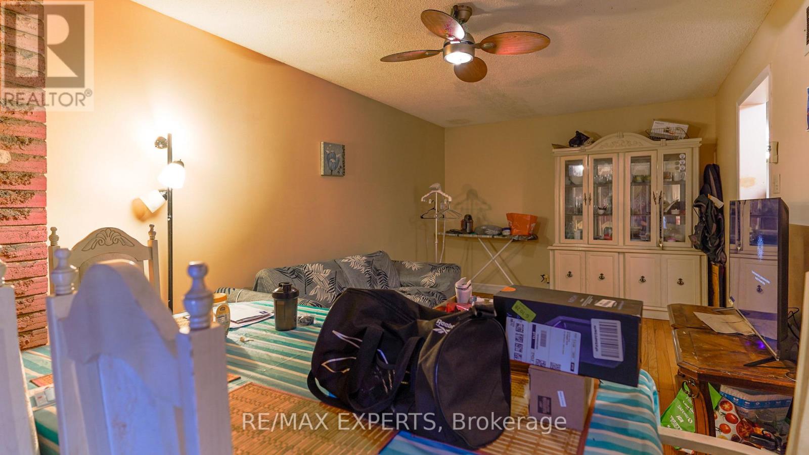 16 Duggan Drive, Brampton, Ontario  L6Y 4H9 - Photo 7 - W12643642