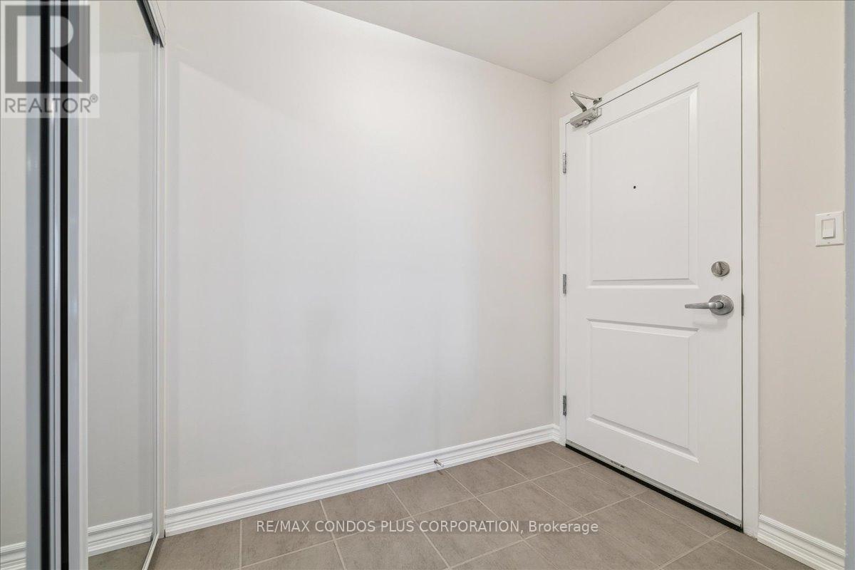 301 - 620 Sauve Street, Milton, Ontario  L9T 9A5 - Photo 3 - W12643652