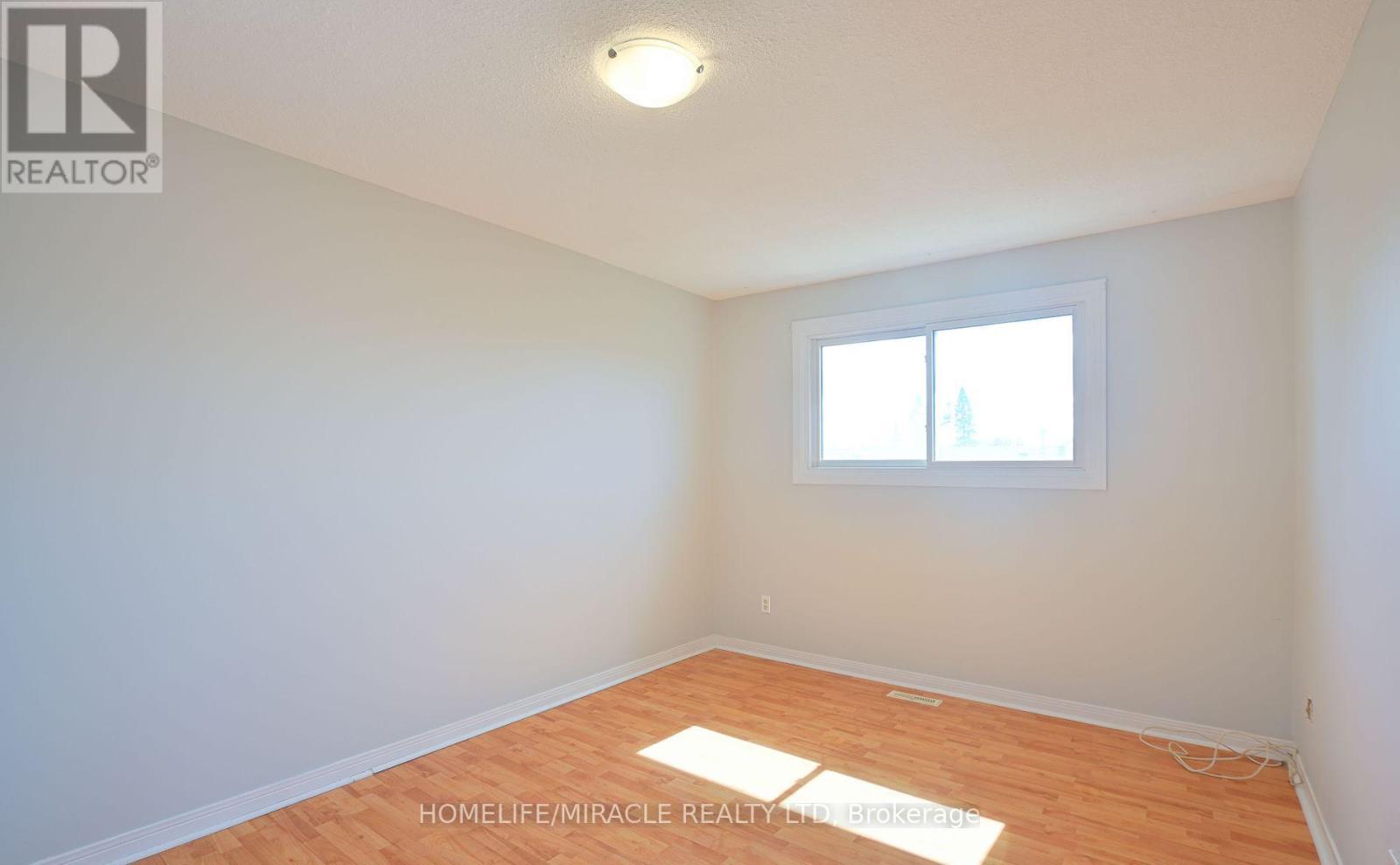 28 Peterson Court N, Brampton, Ontario  L6Z 1K6 - Photo 22 - W12643678