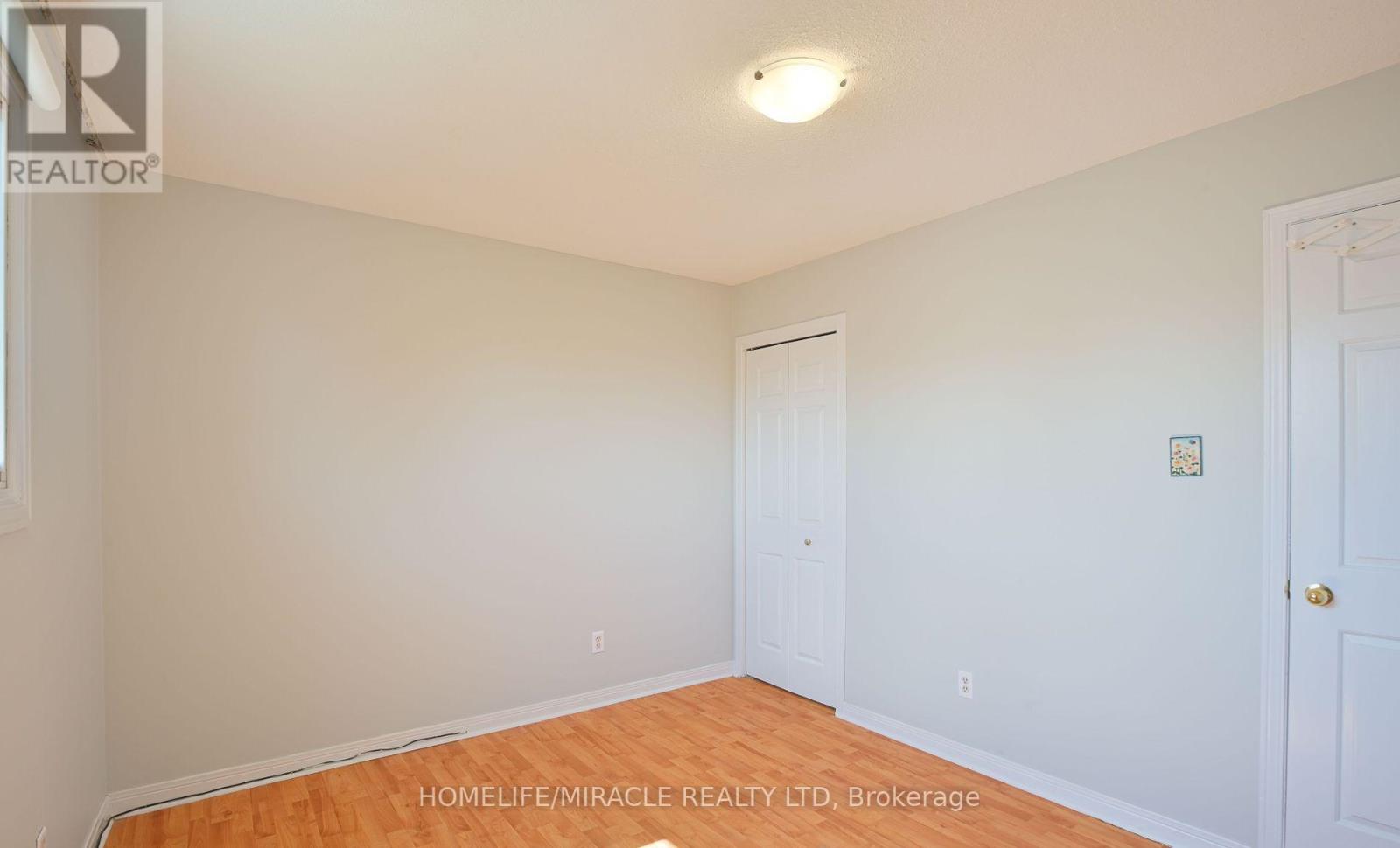 28 Peterson Court N, Brampton, Ontario  L6Z 1K6 - Photo 26 - W12643678