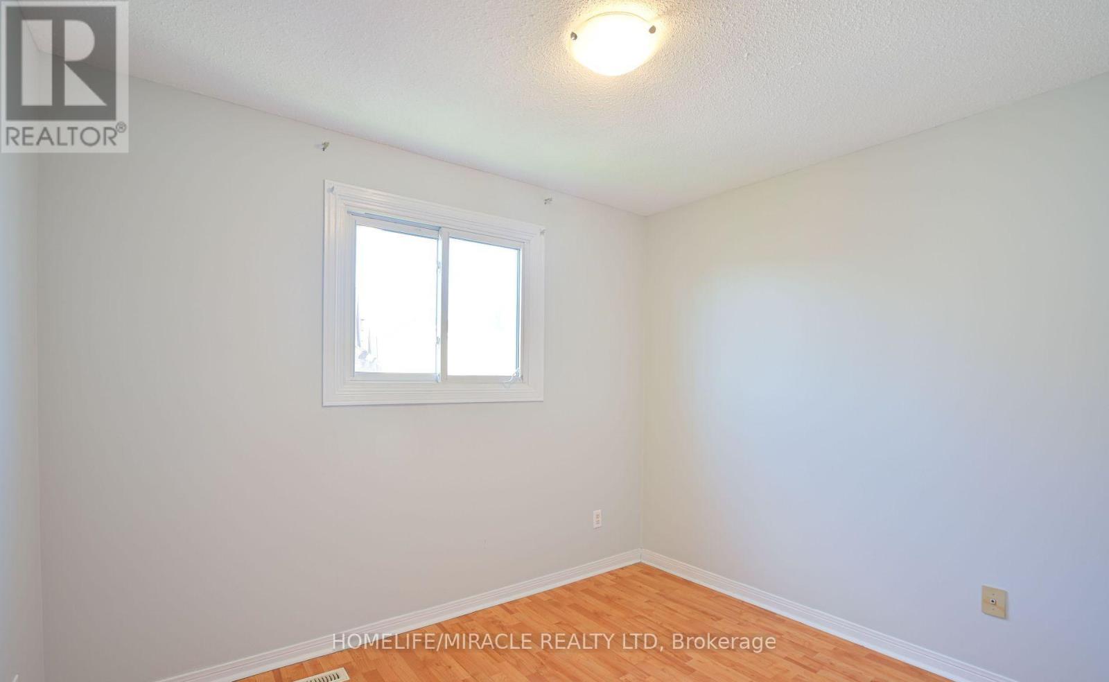 28 Peterson Court N, Brampton, Ontario  L6Z 1K6 - Photo 27 - W12643678