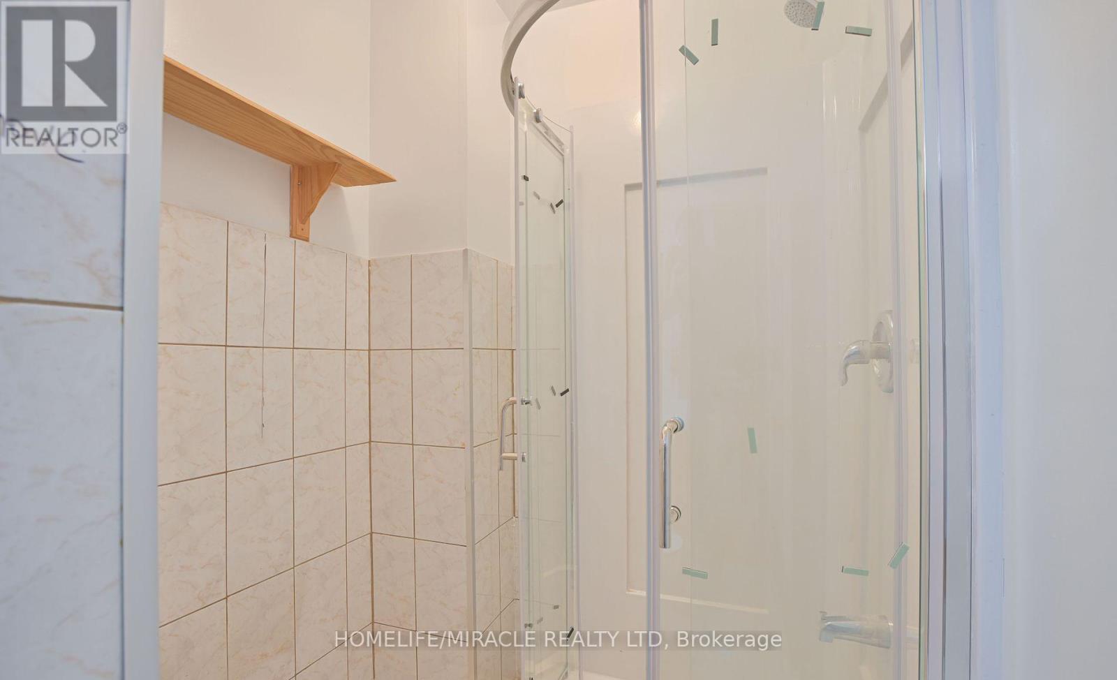 28 Peterson Court N, Brampton, Ontario  L6Z 1K6 - Photo 29 - W12643678