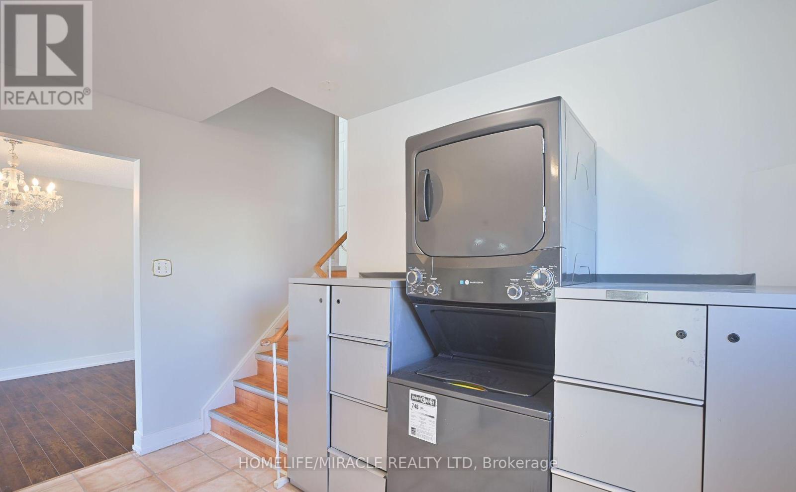 28 Peterson Court N, Brampton, Ontario  L6Z 1K6 - Photo 32 - W12643678